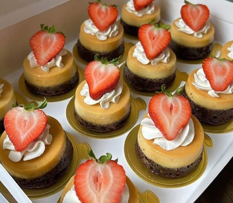 Mini cheesecakes con fresa fresca